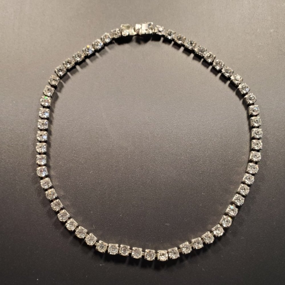 VINTAGE "Tennis Bracelet" Style Rhinestone Necklace.